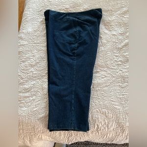 Dark blue pants shape enhance stretch fabric for a sleeker look